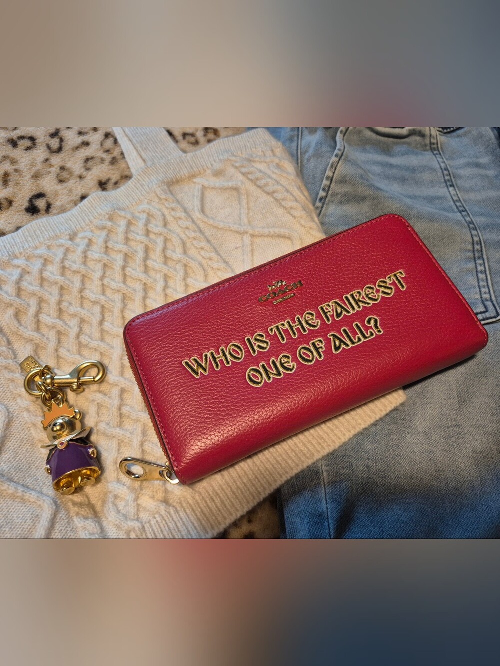 RARE Disney COACH Wallet - Picture 8 of 8